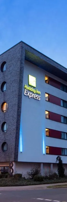 Holiday Inn Express Bremen Airport by IHG, Hotel in Bremen
