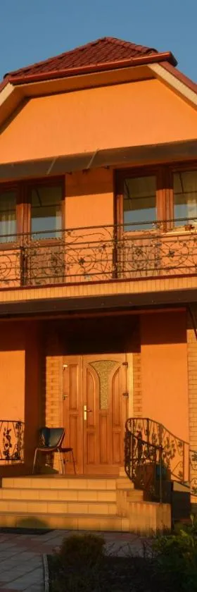 Semeyny Guest House, Hotel in Uschhorod