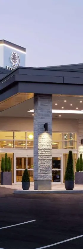Doubletree By Hilton Montreal Airport, Hotel in Dorval
