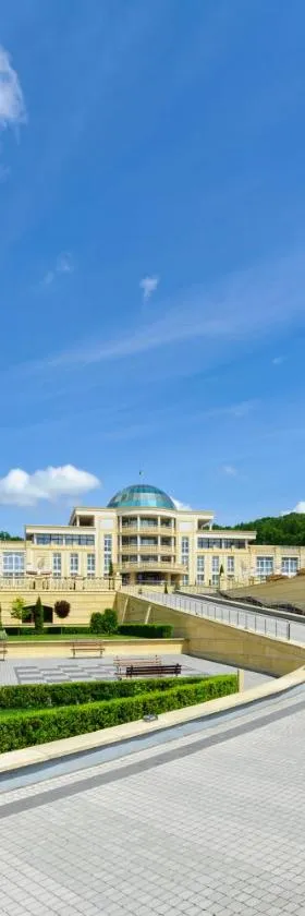 ARDEN PALACE Medical Resort & SPA, Hotel in Sataniw