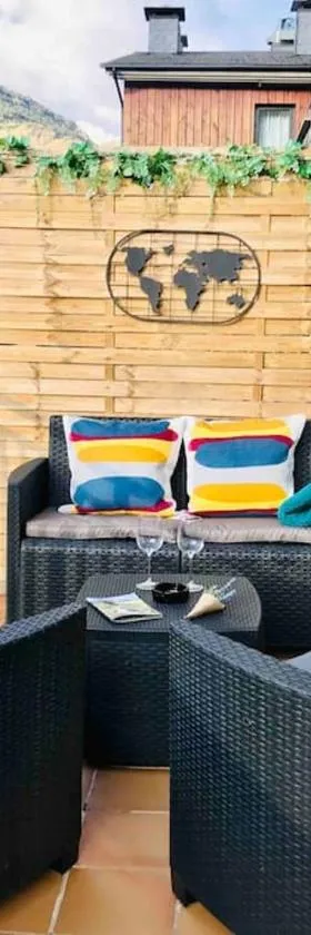 APARTAMENTO CANILLO Wifi-Parquing free-Terraza HUT 5213, Hotel in Canillo