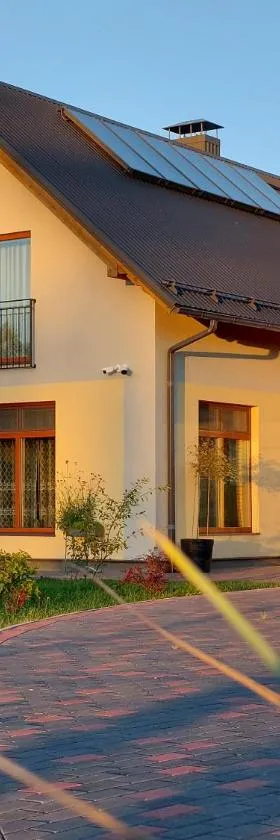 Viesu nams ADLERI, Hotel in Saldus