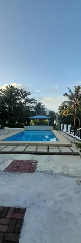 Maison De Gloria, Hotel in Daraga