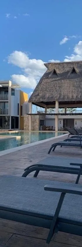 Telchac Villa de 3 pisos con club playa, Hotel in Telchac Puerto