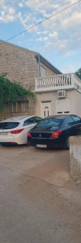 Jovanluka, Hotel in Gradina