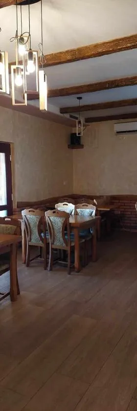 Restoran BMB, Hotel in Odžak