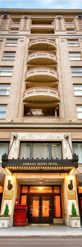 Embassy Suites by Hilton Portland Downtown, Hotel in Portland