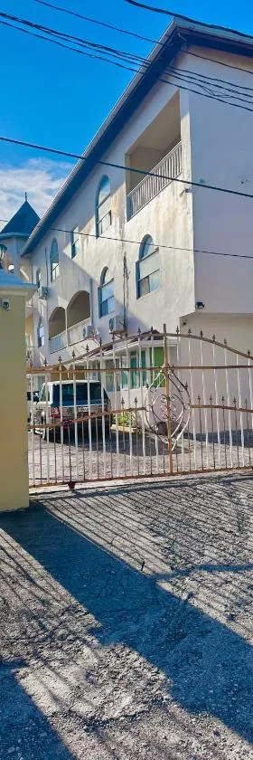 Spring Palm Estate, Hotel in Saint Mary