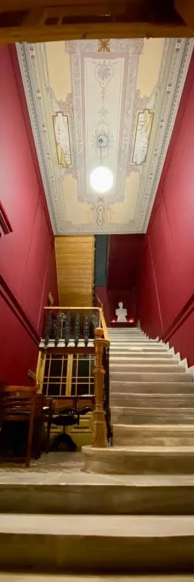 VASILIKON Hotel 1888 the past is present HISTORICAL PRESERVATION MONUMENT, Hotel in Kalamata