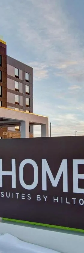 Home2 Suites By Hilton Edmonton South, Hotel in Edmonton
