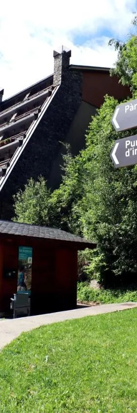 Yomo Patagonia, Hotel in Arinsal