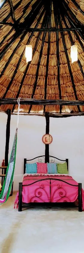 Hotel y Museo Aldea Maya Toktli Orígenes - Suite La Casa Maya - Alberca, Wifi Starlink, Tour Museo, Hotel in Izamal