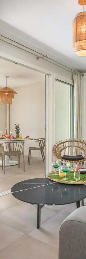 Kaouanne, Hotel in Les Trois-Îlets