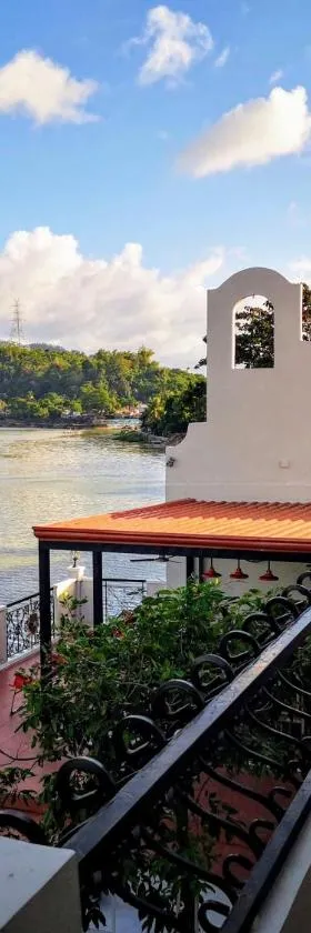 Casa Marina Bed and Breakfast, Hotel in Pagsanjan