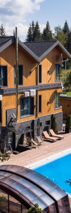 Ego Hotel Буковель, Hotel in Jablunyzja