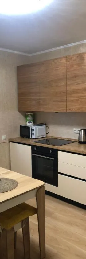 Квартира по вулиці Набережна, Hotel in Wyschhorod