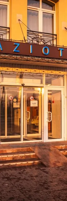 Raziotel Kyiv (Boryspilska), Hotel in Kiew
