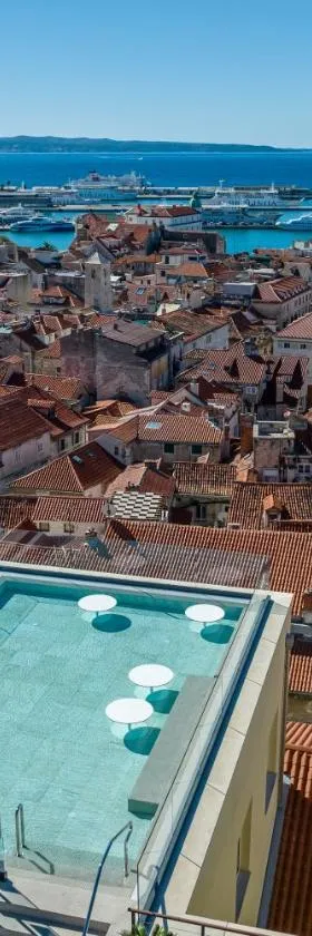 Cornaro Hotel, Hotel in Split