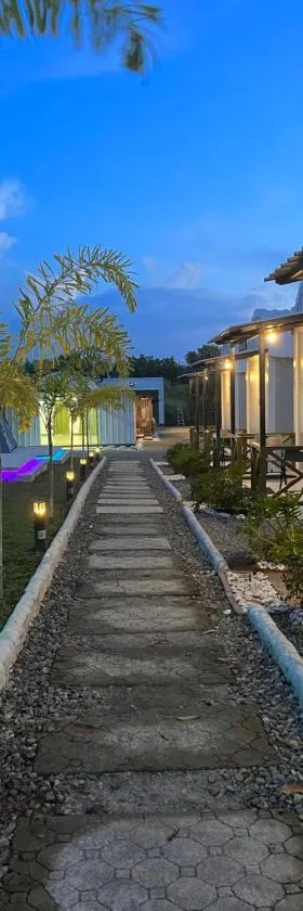 Camp Palo Bandera, Hotel in Calatagan