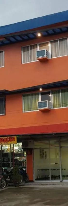 RedDoorz @ Johsons Pension House Butuan City, Hotel in Butuan