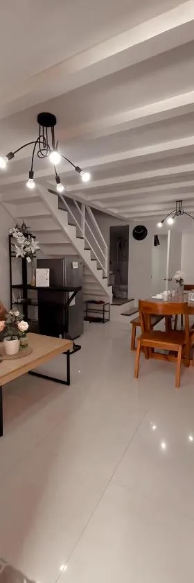 The Doll House 2.0, Hotel in Abucay