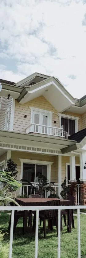Cozy Crib Saratoga in Tagaytay Midlands with Breakfast, Hotel in Tagaytay