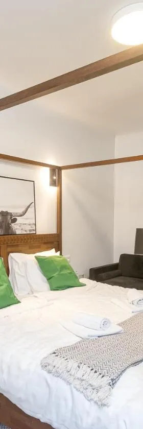 Stacija Suntaži viesnīca, Hotel in Suntaži