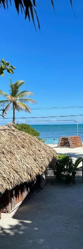 The Bounty, Hotel in Caye Caulker