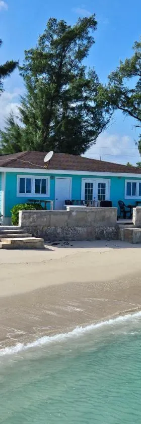 Treasures of Andros, Hotel in Love Hill