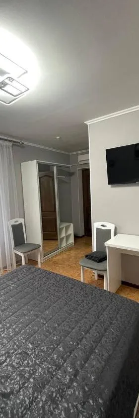 Золотий Лев, Hotel in Zvenyhorodka
