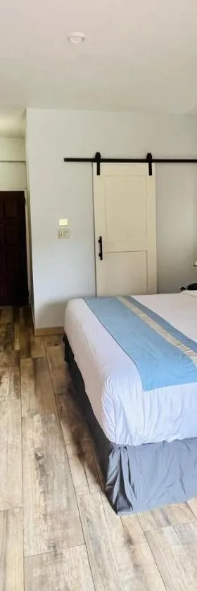 Toby's Resort, Hotel in Montego Bay