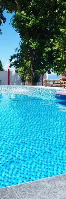 Portofhino South Homestay, Hotel in Malitbog