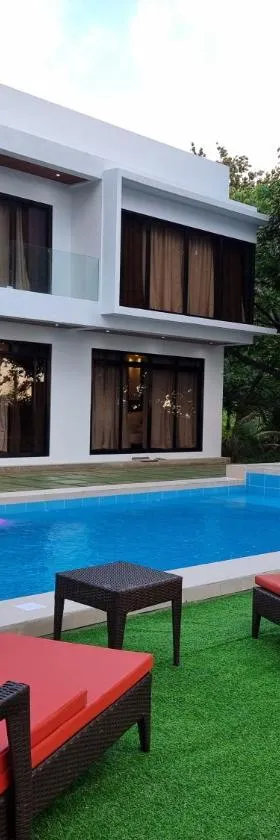 Saffire Beach Resort and Glamping, Hotel in Pagudpud
