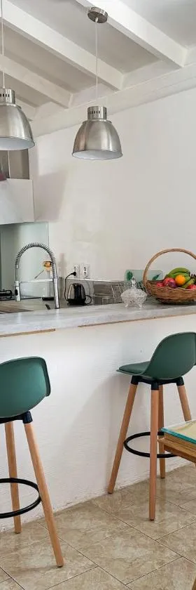 Maison à 3 min à pied de la plage, Hotel in Le Diamant