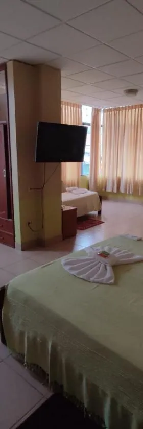 JR HOTEL, Hotel in Camiri