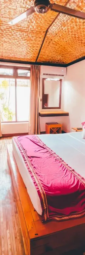 Bougan Villea Retreat, Hotel in Bodufolhudhoo