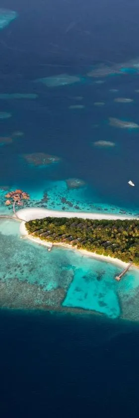 Coco Bodu Hithi - 50 percent off shared roundtrip Speedboat for stays from 1 May to September 2025, Hotel in Nord-Malé-Atoll