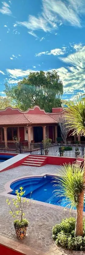 LA CASA ROJA, Hotel in Tequisquiapan