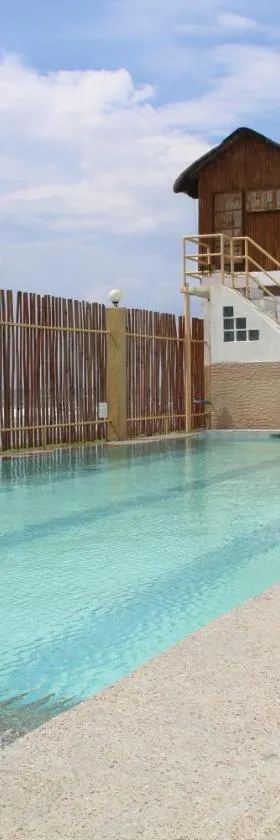 Good Guys Beach Resort, Hotel in Botolan