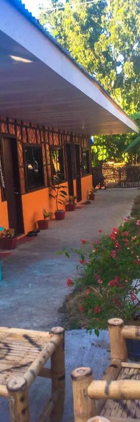 Don Leo's BnB, Hotel in Esperanza