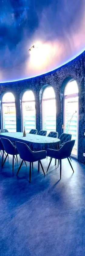Domeparty будинок-купол ексклюзивне місце для Вашої вечірки, Hotel in Petropavlovskaya Borshchagovka