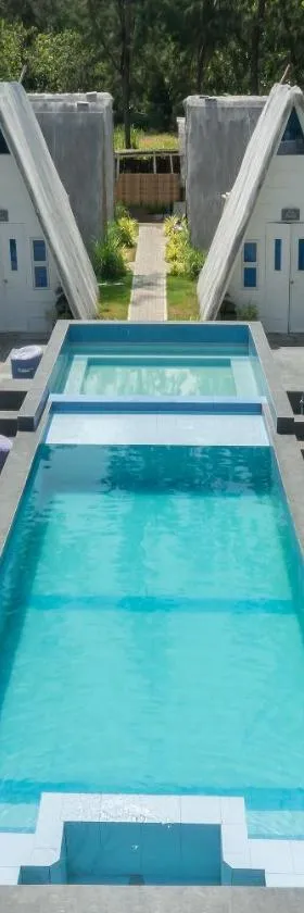 Costas De Liwa Bar & Beach Resort, Hotel in Zambales