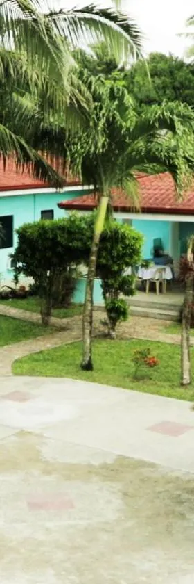 L&L Beach Resort, Hotel in Pandan