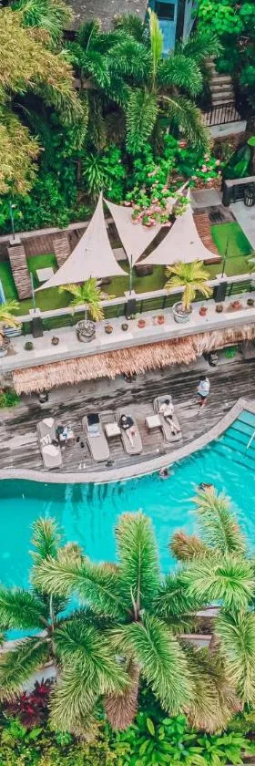 Bugana Beach and Dive Resort, Hotel in Manlocahoc