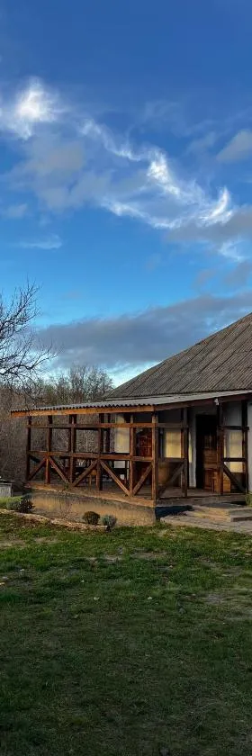 Бабусина хатка, Hotel in Leplyavo