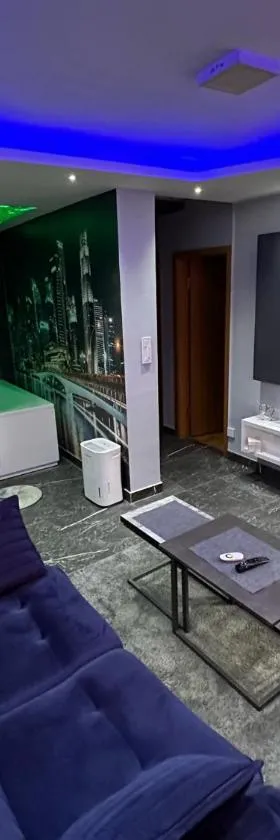 Apartman S&V 2 Istocno Sarajevo Lukavica sa Jacuzzi Lux Spa Hilandarska Centar, Hotel in Lukavica