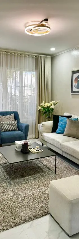Bonel Townhouse Tagaytay, Hotel in Alfonso