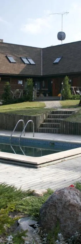 Kapteinis&Grants, Hotel in Engure