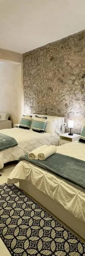 Loft Mueganos III en Val´Quirico, Hotel in Santeagueda