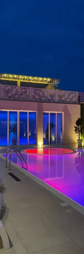 Готель-спа "Еліт", Hotel in Kolʼchyno